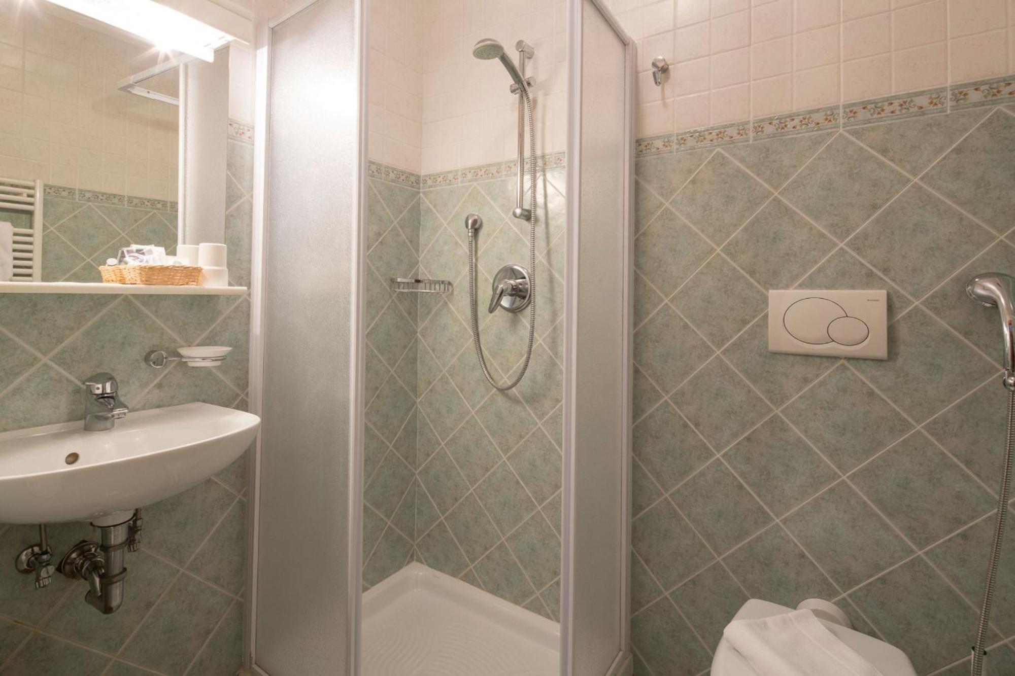 Garni Bellavista 3*
